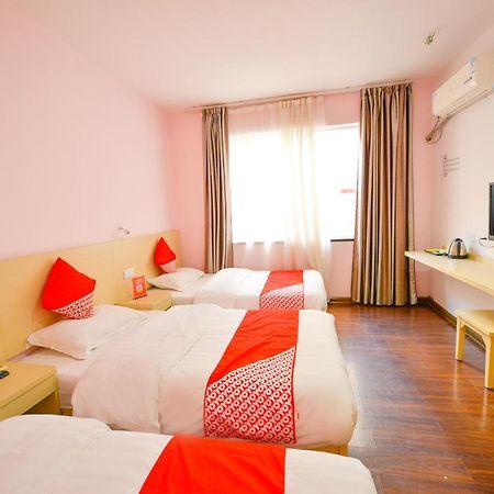 Guilin 68° Hotel North Railway Station Branch מראה חיצוני תמונה