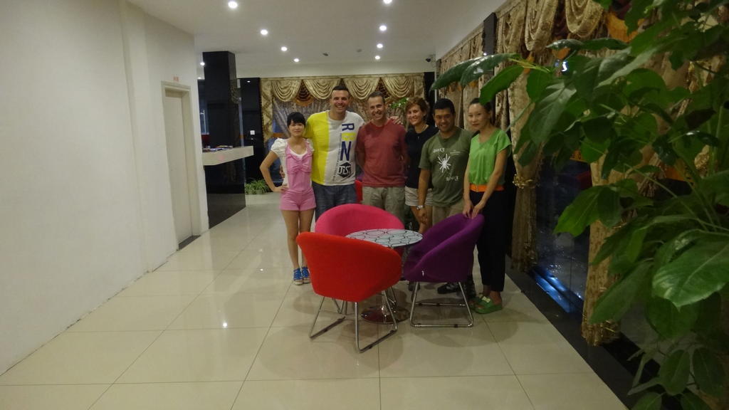 Guilin 68° Hotel North Railway Station Branch מראה חיצוני תמונה